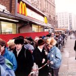 Первый Макдоналдс в Москве — исторические фото открытия в 1990 года