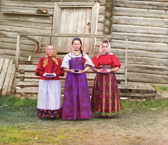 Русские женщины в деревнях