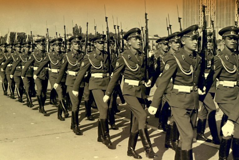 Бром в армии в СССР : кому его давали и для чего?