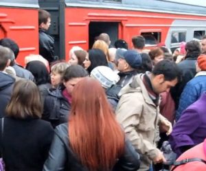 Зачем люди едут в Москву, да и стоит ли ехать в Москву за работой?