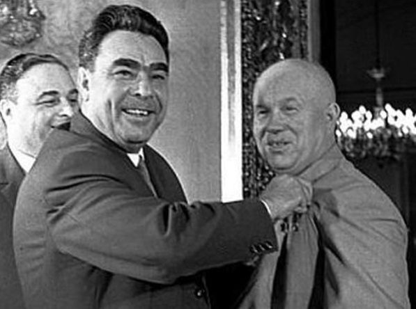 За какие вещи Брежнев мог посадить Никиту Хрущева после смещения