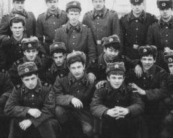 Москвичи в советской армии: за что их не любили?