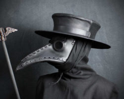 Чумные доктора: Зачем они носили маски в виде клюва