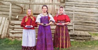 Русские женщины в деревнях